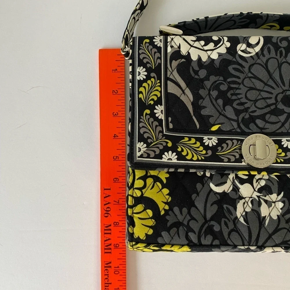 VERA BRADLEY Baroque HANDBAG Purse Black Acid Yellow White Satchel‎ Crossbody